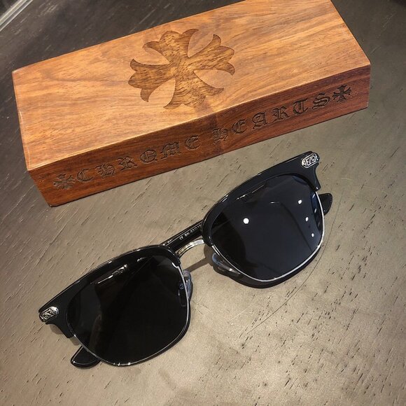 Chrome hearts  Glasses - Picture 4 of 6